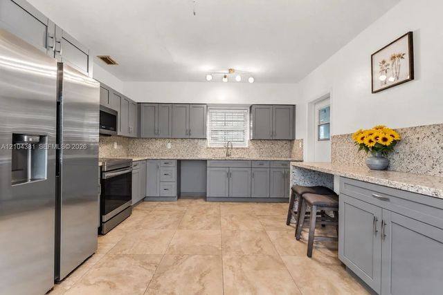 2 of 29 - 550 Nw 107th Street, Miami, FL