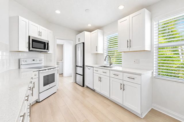 5 of 28 - 8282 Old Forest Road, Palm Beach Gardens, FL