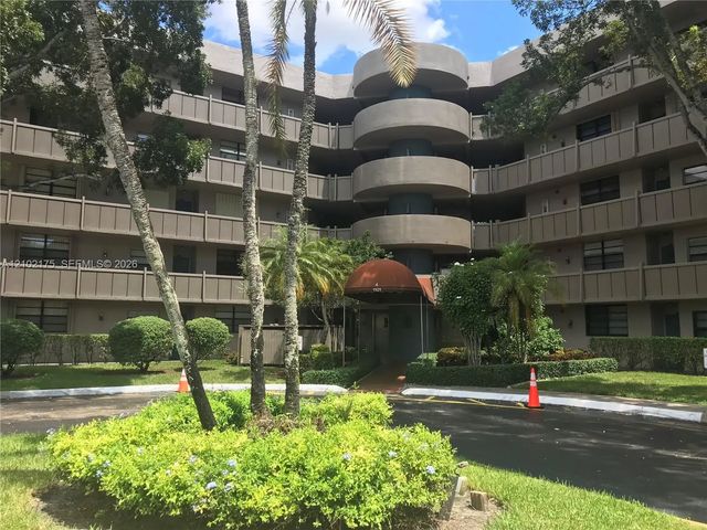 3 of 36 - 1101 Colony Point Circle #206, Pembroke Pines, FL