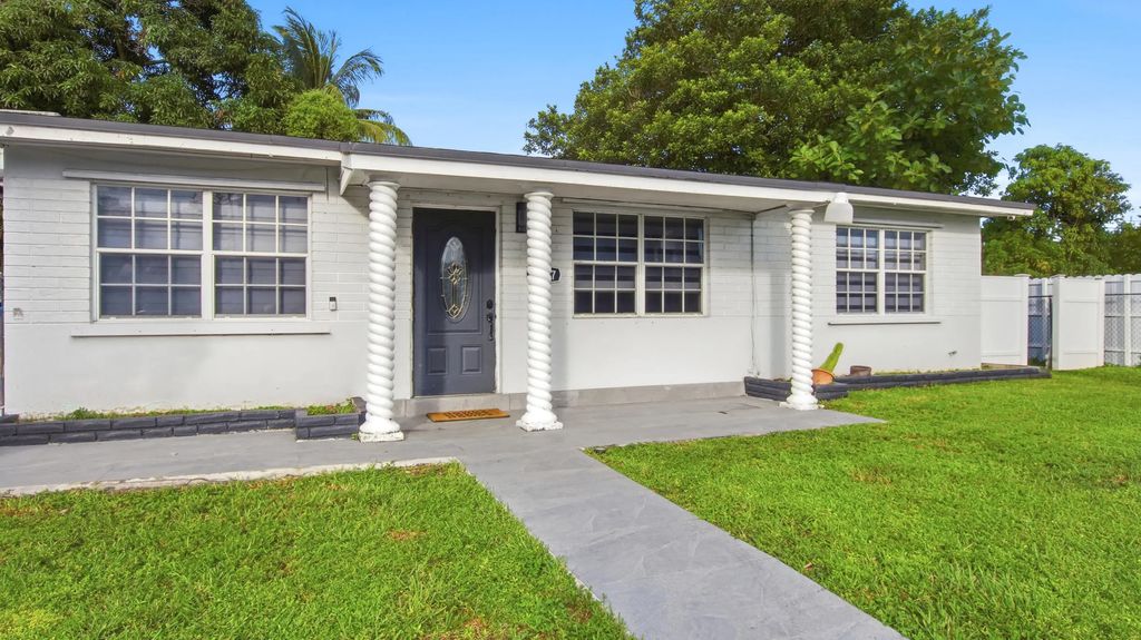 3907 Sw 59th Avenue #1, West Park
