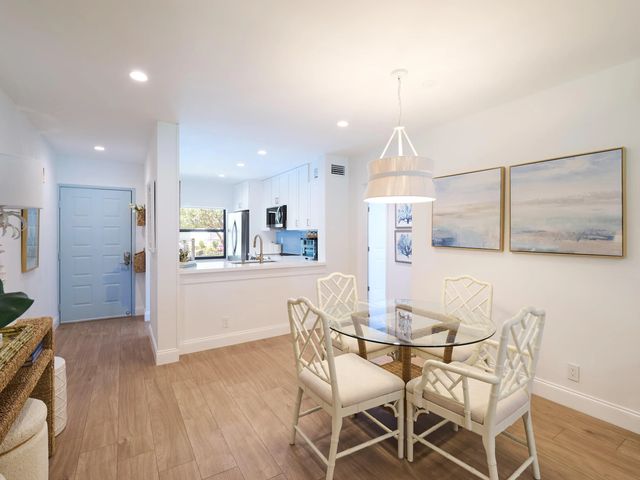 5 of 42 - 12830 Briarlake Drive #203, Palm Beach Gardens, FL