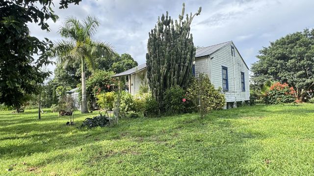 4 of 13 - 1977 E Main Street, Pahokee, FL
