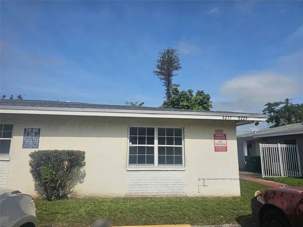 5217 Nw 18th Court, Lauderhill