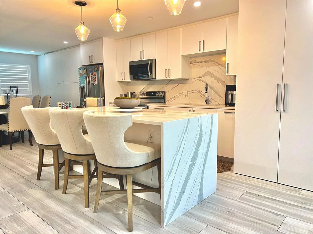 2115 Ne 37th Drive, Fort Lauderdale