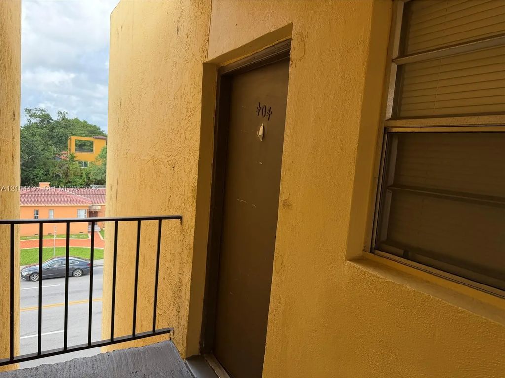 300 Ne 125th Street #404, North Miami