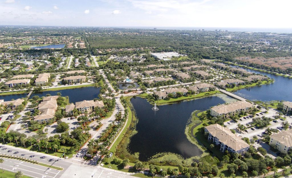 2725 Anzio Court #205, Palm Beach Gardens