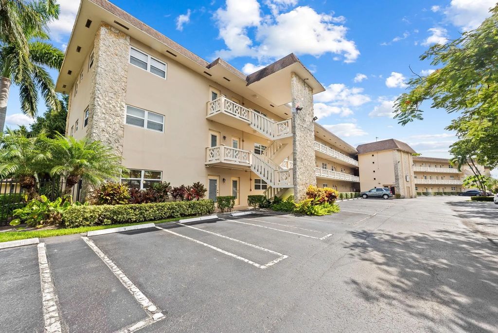 5100 Nw 35th Street #110, Lauderdale Lakes