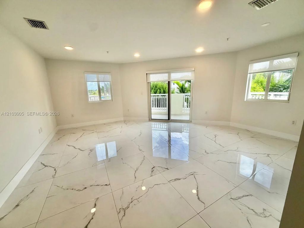 11150 Nw 82nd Street #206, Doral