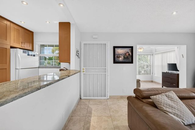 5 of 52 - 702 South Drive #a, Delray Beach, FL