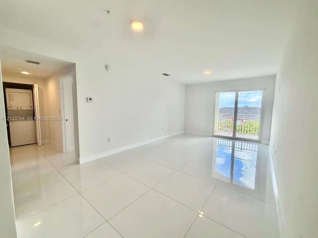10950 Nw 82nd Street #402, Doral