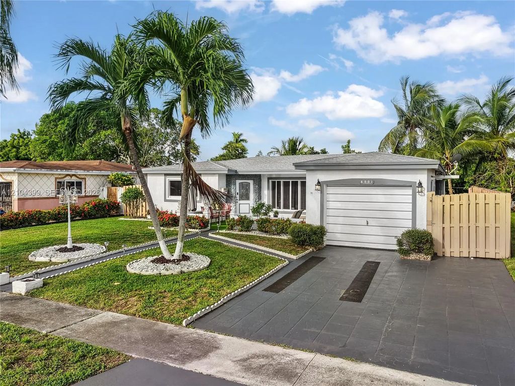 N/A, Lauderdale Lakes