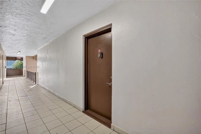 2 of 34 - 800 Sw 129th Place #202, Miami, FL