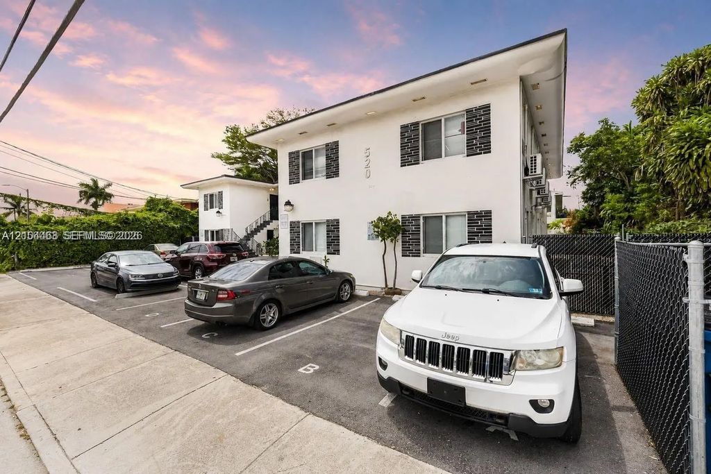 520 Ne 82nd Terrace #9, Miami