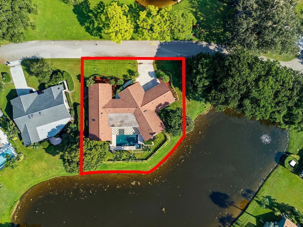 1013 Shady Lakes Circle, Palm Beach Gardens