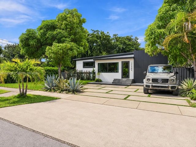 2 of 39 - 13900 Ne 16th Court, North Miami, FL
