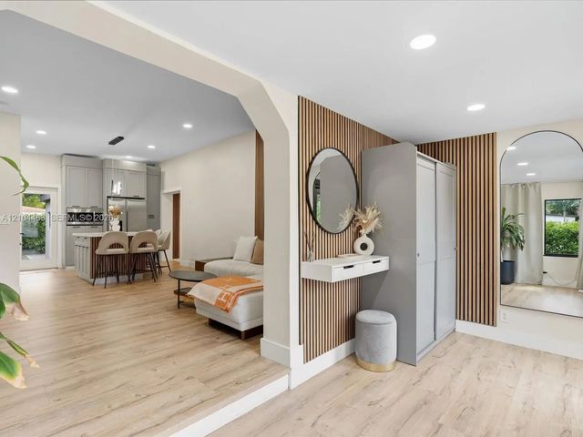 4 of 39 - 13900 Ne 16th Court, North Miami, FL