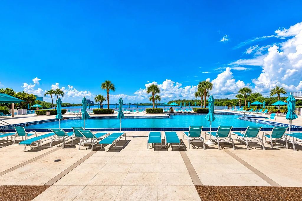 500 Bayview Drive #925, Sunny Isles Beach