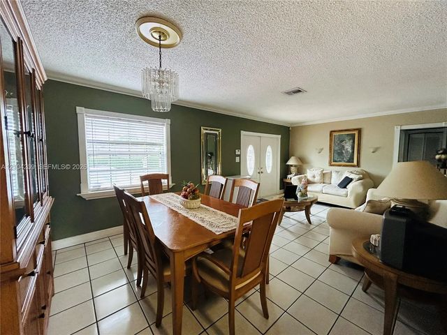 4 of 24 - 160 W 53rd Terrace, Hialeah, FL