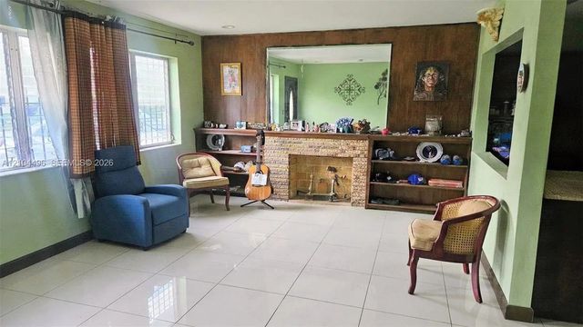 5 of 12 - 51 Ne 195th Street, North Miami, FL