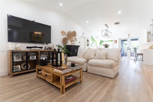 5 of 43 - 13360 Sw 99th Terrace, Miami, FL