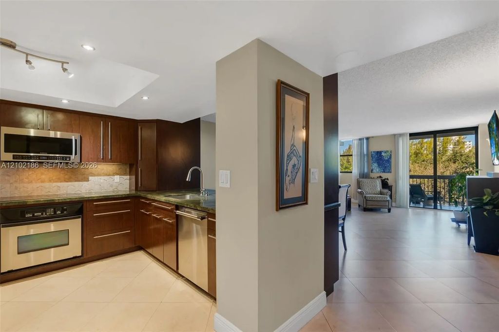 2900 Ne 14th St Causeway #402, Pompano Beach