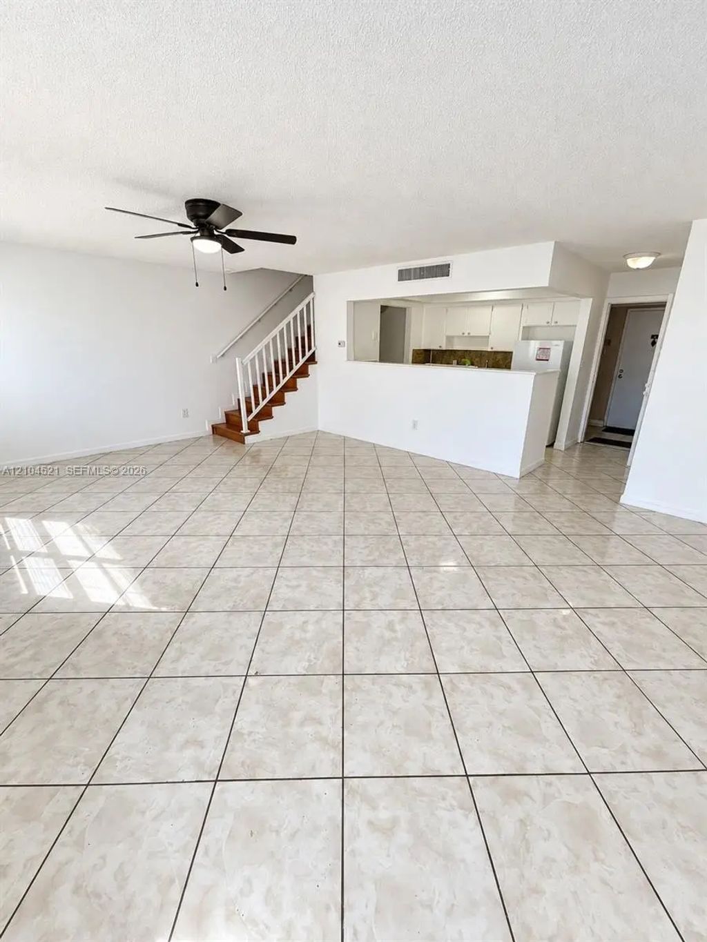 1305 W 53rd Street #405, Hialeah