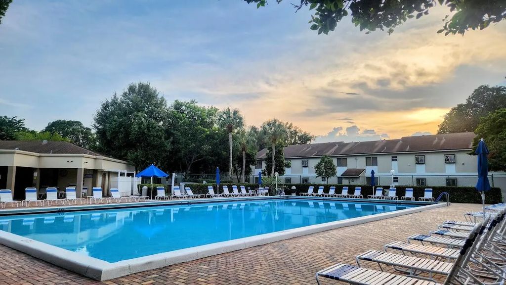 717 Gardens Drive #206, Pompano Beach