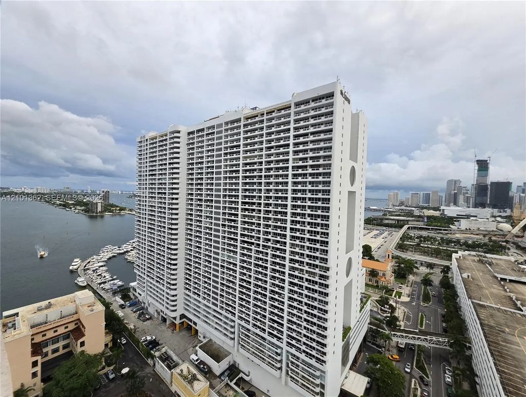 1750 N Bayshore Drive #2808, Miami
