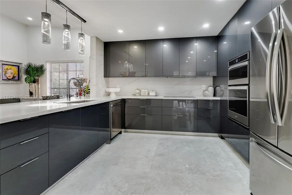 21244 Harbor Way #211-21, Aventura