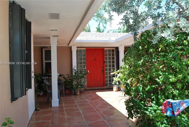 3 of 15 - 9990 Marlin Road, Cutler Bay, FL