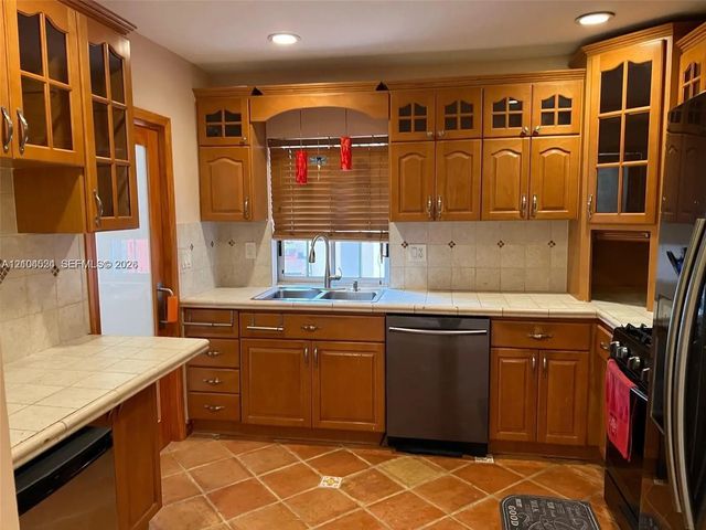 5 of 15 - 9990 Marlin Road, Cutler Bay, FL