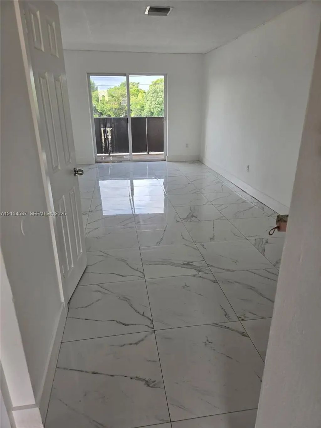 1551 W Okeechobee Road #15-14, Hialeah