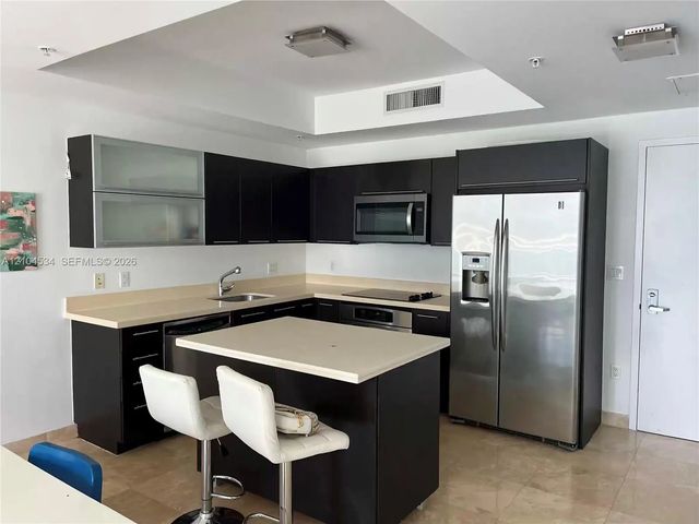 5 of 19 - 90 Sw 3rd Street #1615, Miami, FL