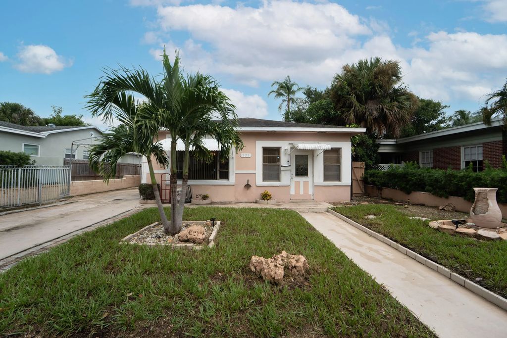 521 26th Street, West Palm Beach
