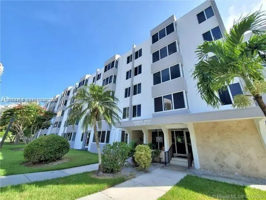250 180th Drive #560, Sunny Isles Beach