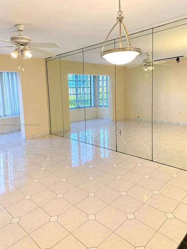 5 of 12 - 2800 Ne 203rd Street #3, Aventura, FL