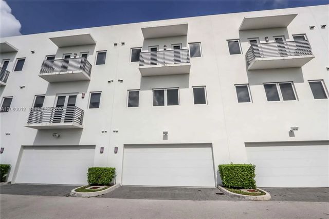 2 of 15 - 3340 Nw 91st Avenue, Doral, FL