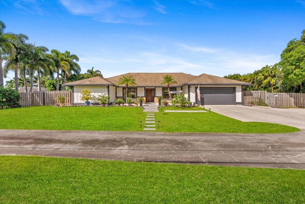6515 Riparian Road, Atlantis