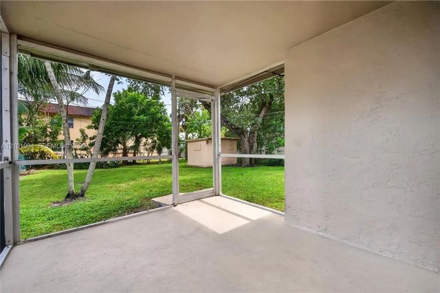 5 of 54 - 1422 S N Street, Lake Worth, FL