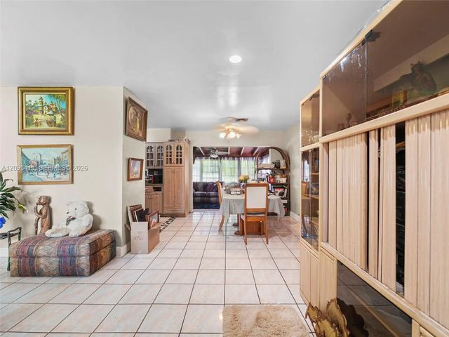 3 of 26 - 3745 Nw 193rd Terrace, Miami Gardens, FL