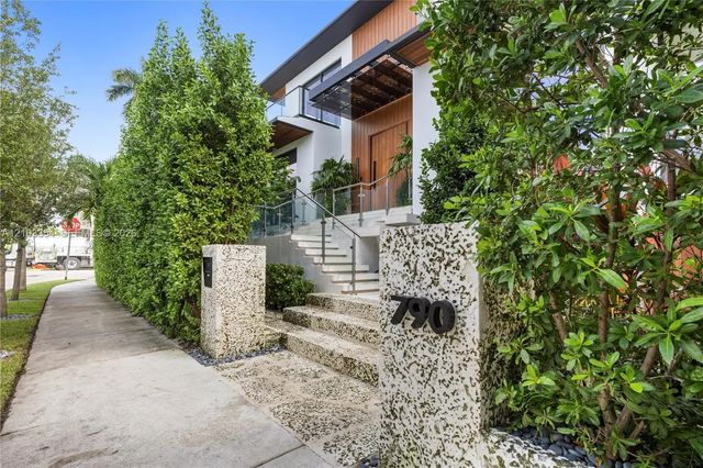 4 of 39 - 790 Ne 77th Terrace, Miami, FL