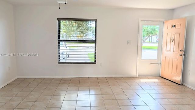 3 of 19 - 1031 Se 9th Street, Cape Coral, FL