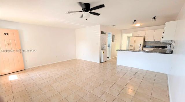5 of 19 - 1031 Se 9th Street, Cape Coral, FL