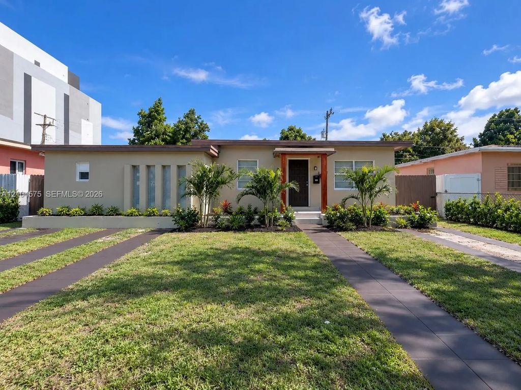 61 Sw 55th Avenue, Miami