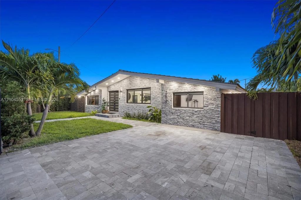 20930 Ne 26th Avenue, Miami