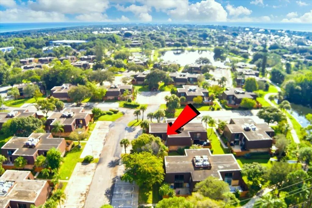 5714 Se Windsong Lane #327, Stuart