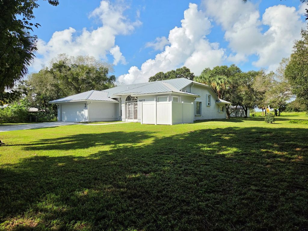 5877 Clydesdale Lane, Fort Pierce
