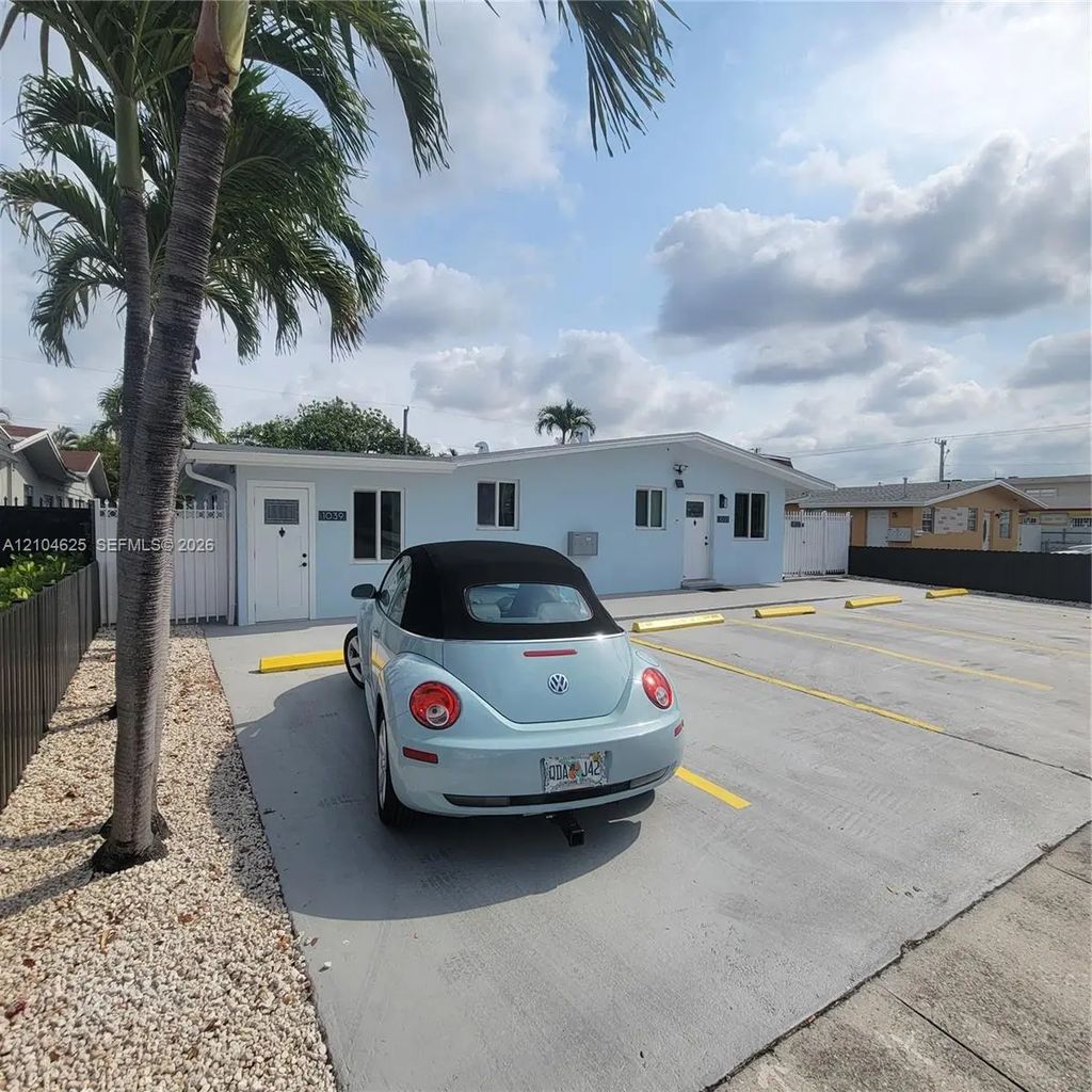 1039 W 23rd Street #front, Hialeah