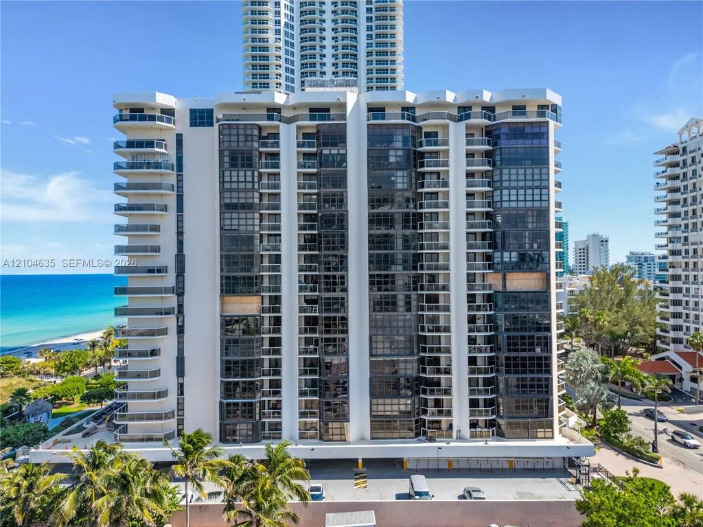 6423 Collins Avenue #703, Miami Beach