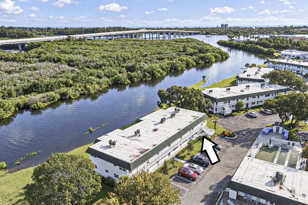 2800 Indian River Boulevard #f1, Vero Beach